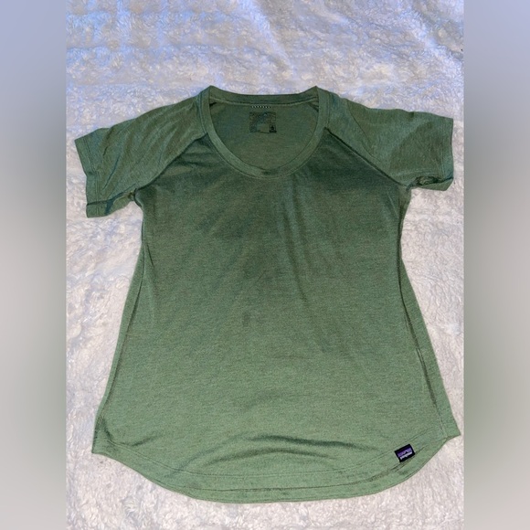 Patagonia Fitted Green Short Sleeve Tee - Picture 3 of 7